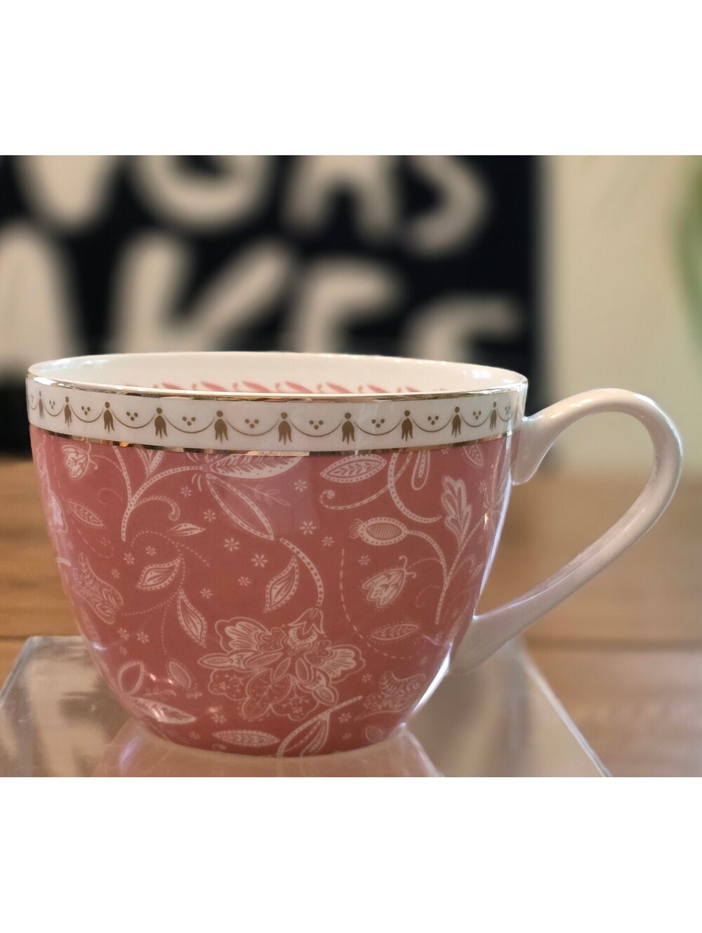 THE ENGLISH MUG Co. WHITE JCOBEAN PRINT ON PINK Bone China Jumbo Cup